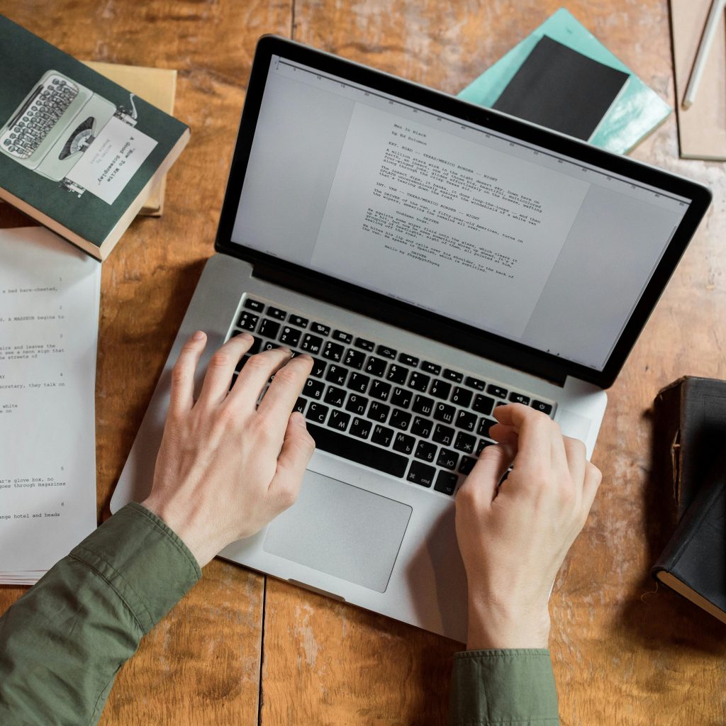 pexels-ron-lach-8035295